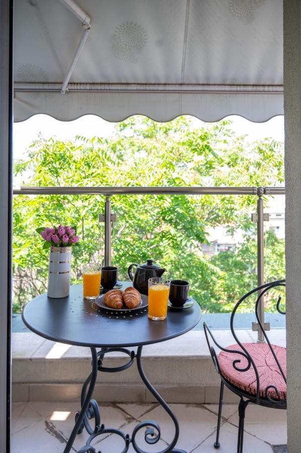 Sunny Studio With A View In Top Center Sófia Exterior foto