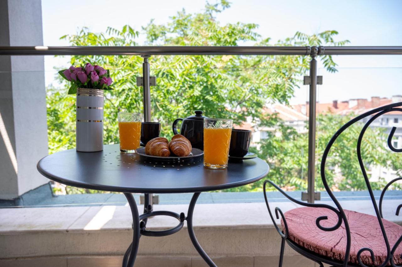 Sunny Studio With A View In Top Center Sófia Exterior foto
