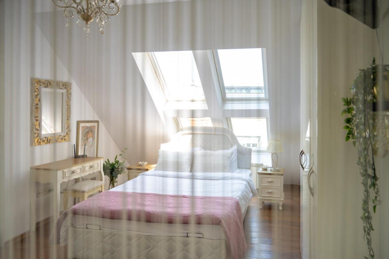 Sunny Studio With A View In Top Center Sófia Exterior foto