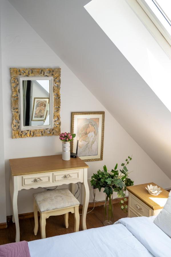 Sunny Studio With A View In Top Center Sófia Exterior foto